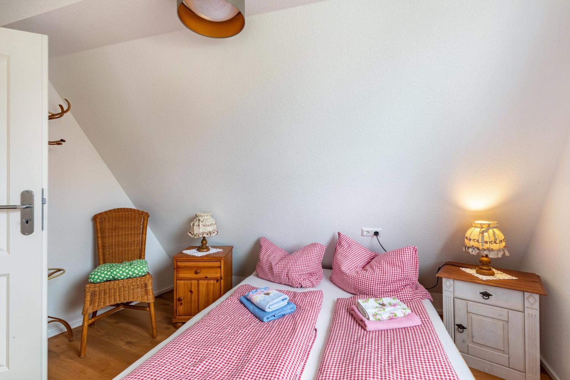 Apartmenthaus Ferienwohnungen Sila Weinstadt Ngoại thất bức ảnh