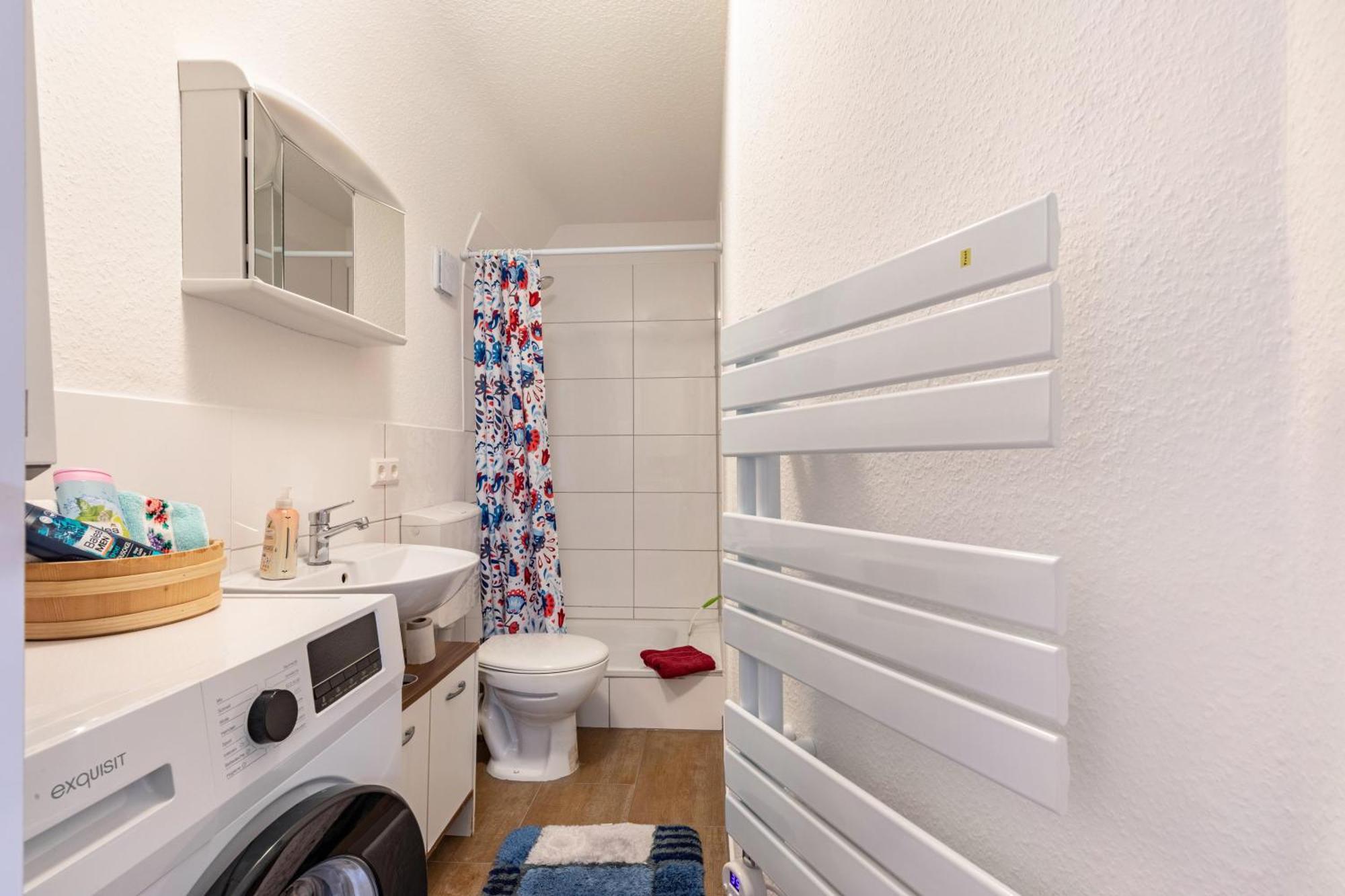 Apartmenthaus Ferienwohnungen Sila Weinstadt Ngoại thất bức ảnh