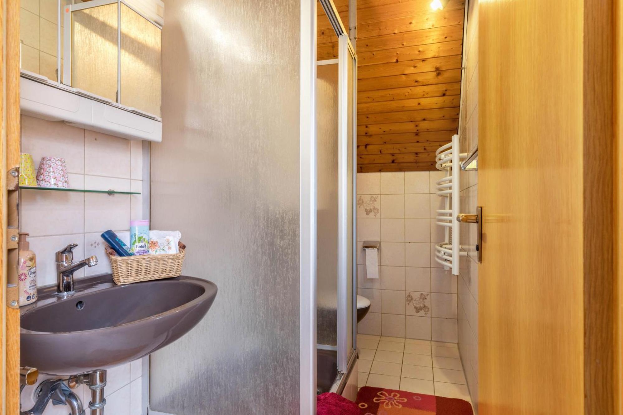 Apartmenthaus Ferienwohnungen Sila Weinstadt Ngoại thất bức ảnh